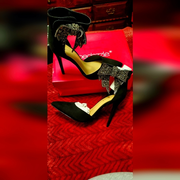 Black Dressy Shoes - Picture 2 of 2